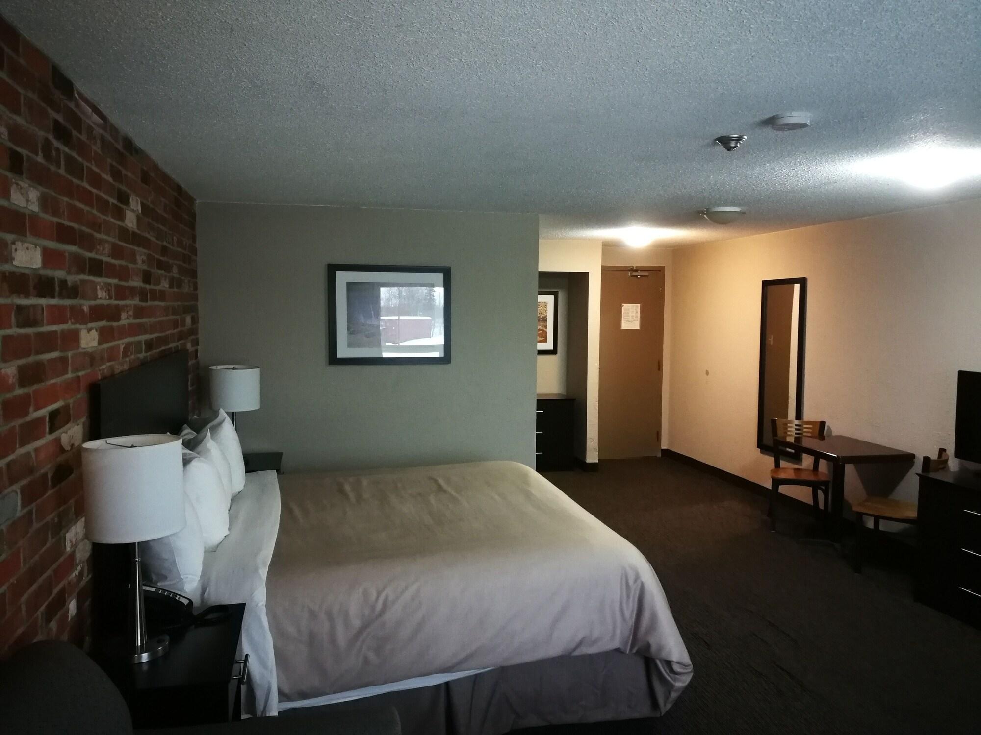 Super 8 By Wyndham Timmins On Hotel Ngoại thất bức ảnh
