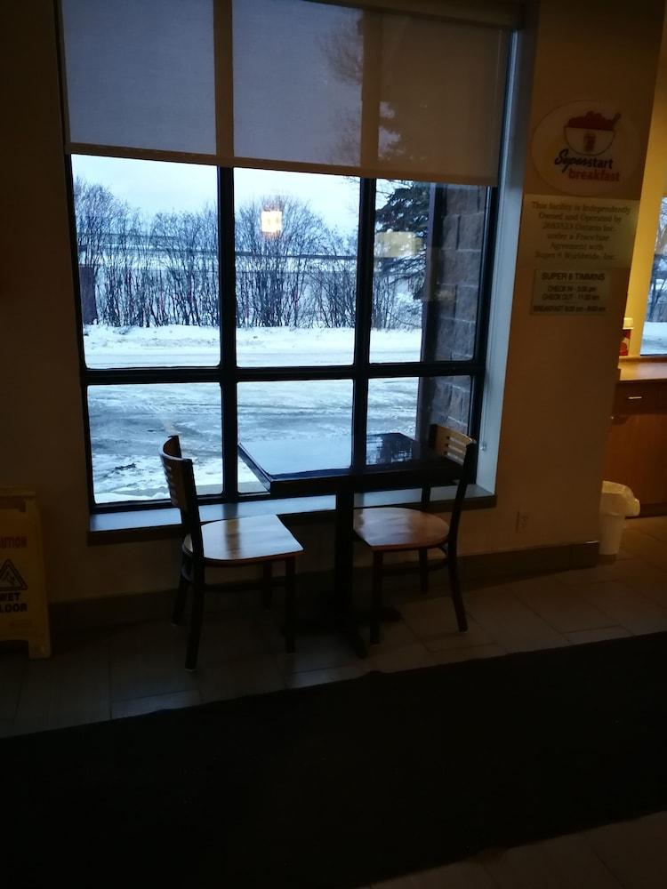 Super 8 By Wyndham Timmins On Hotel Ngoại thất bức ảnh