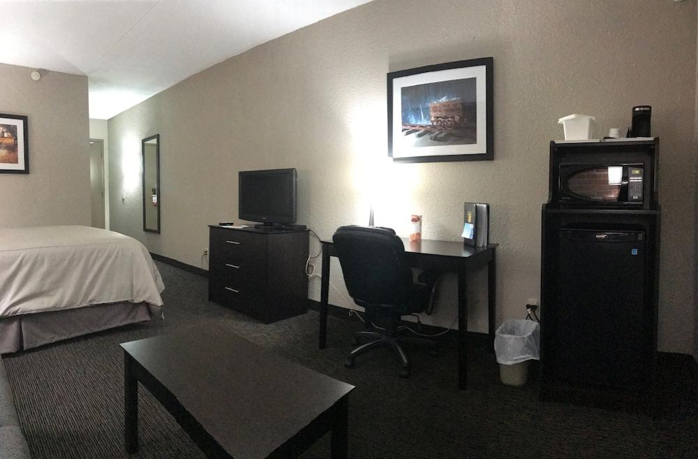 Super 8 By Wyndham Timmins On Hotel Ngoại thất bức ảnh