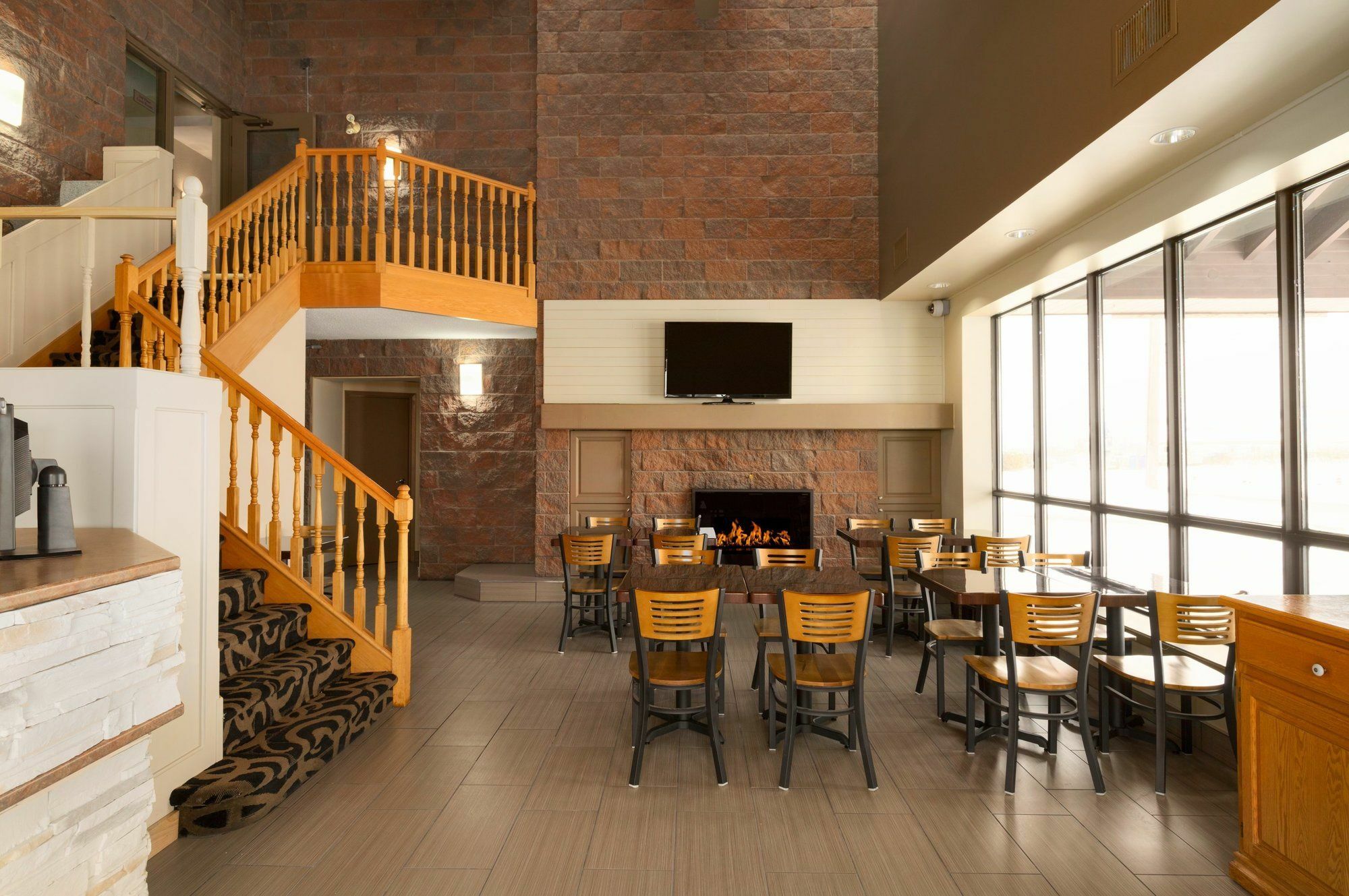 Super 8 By Wyndham Timmins On Hotel Ngoại thất bức ảnh