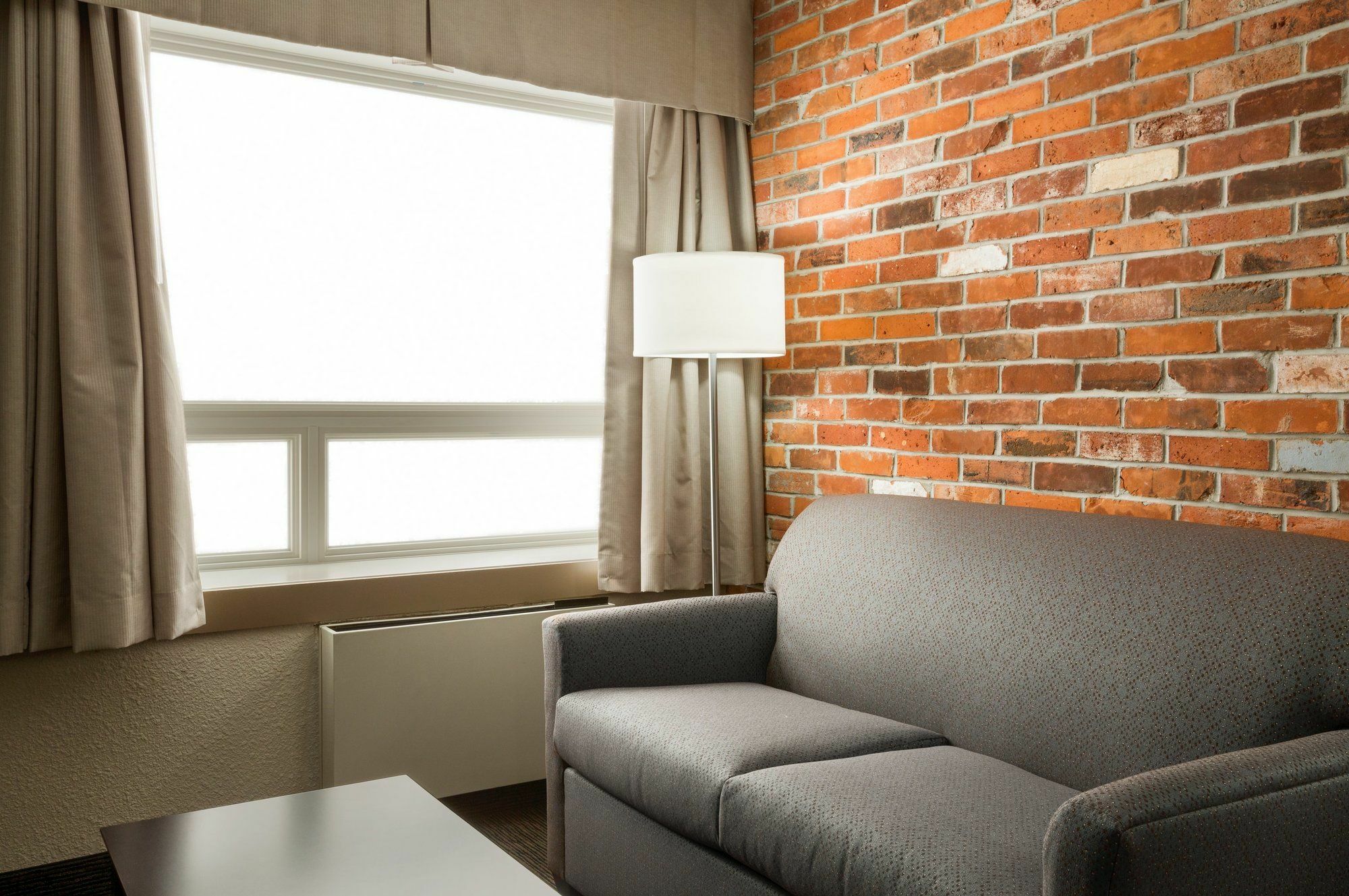 Super 8 By Wyndham Timmins On Hotel Ngoại thất bức ảnh